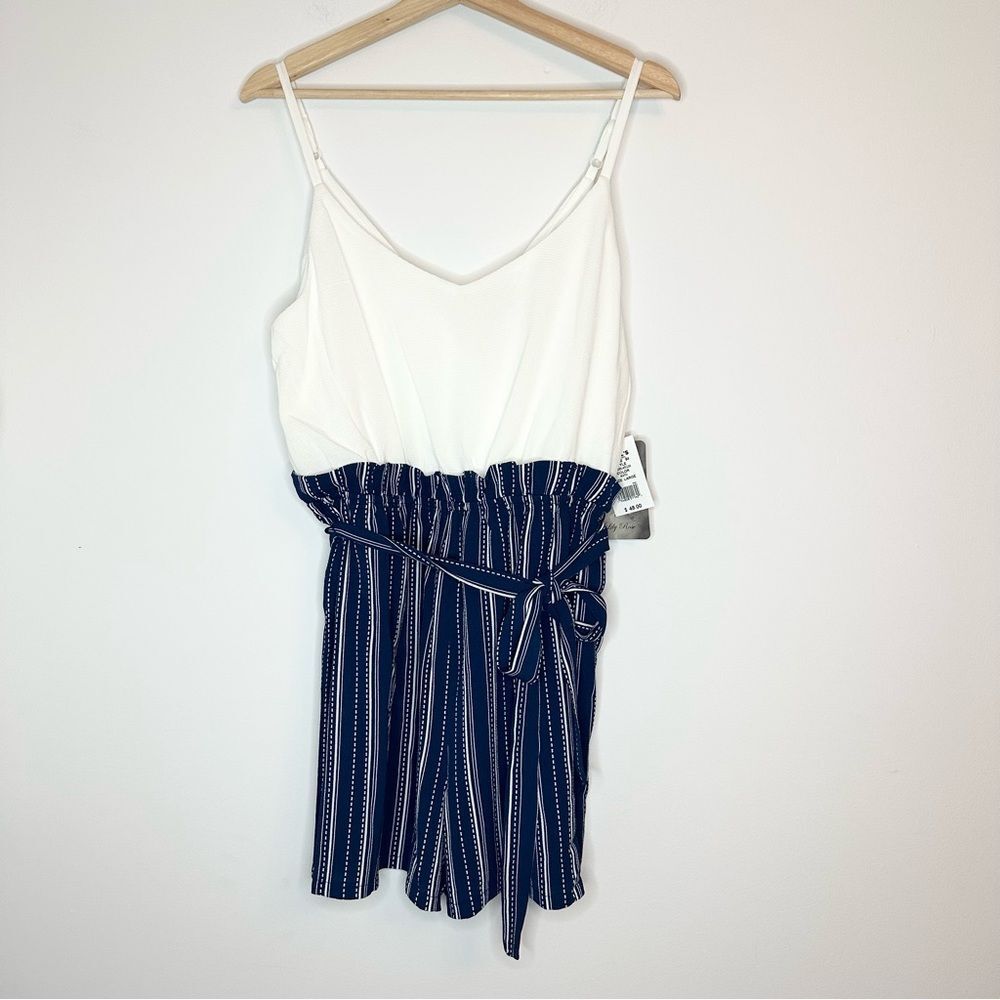 NEW WITH TAGS Lily Rose shorts romper white and navy size large